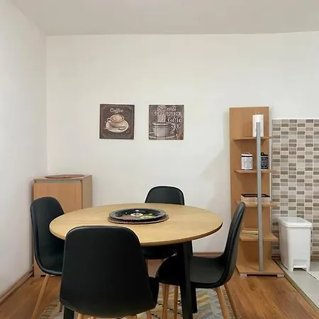 Moderan Apartman Ayem *